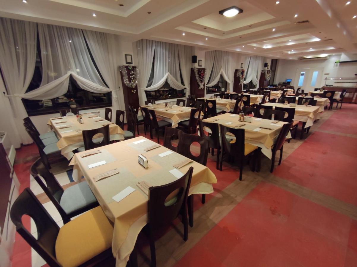 Viva 6 Apartment In Hotel Stenata Pamporovo Buitenkant foto